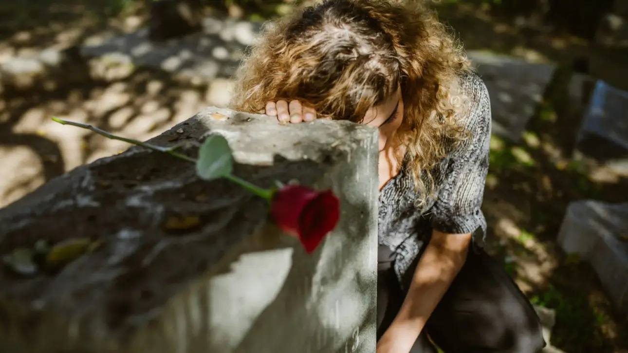 Understanding and Navigating Grief for Women