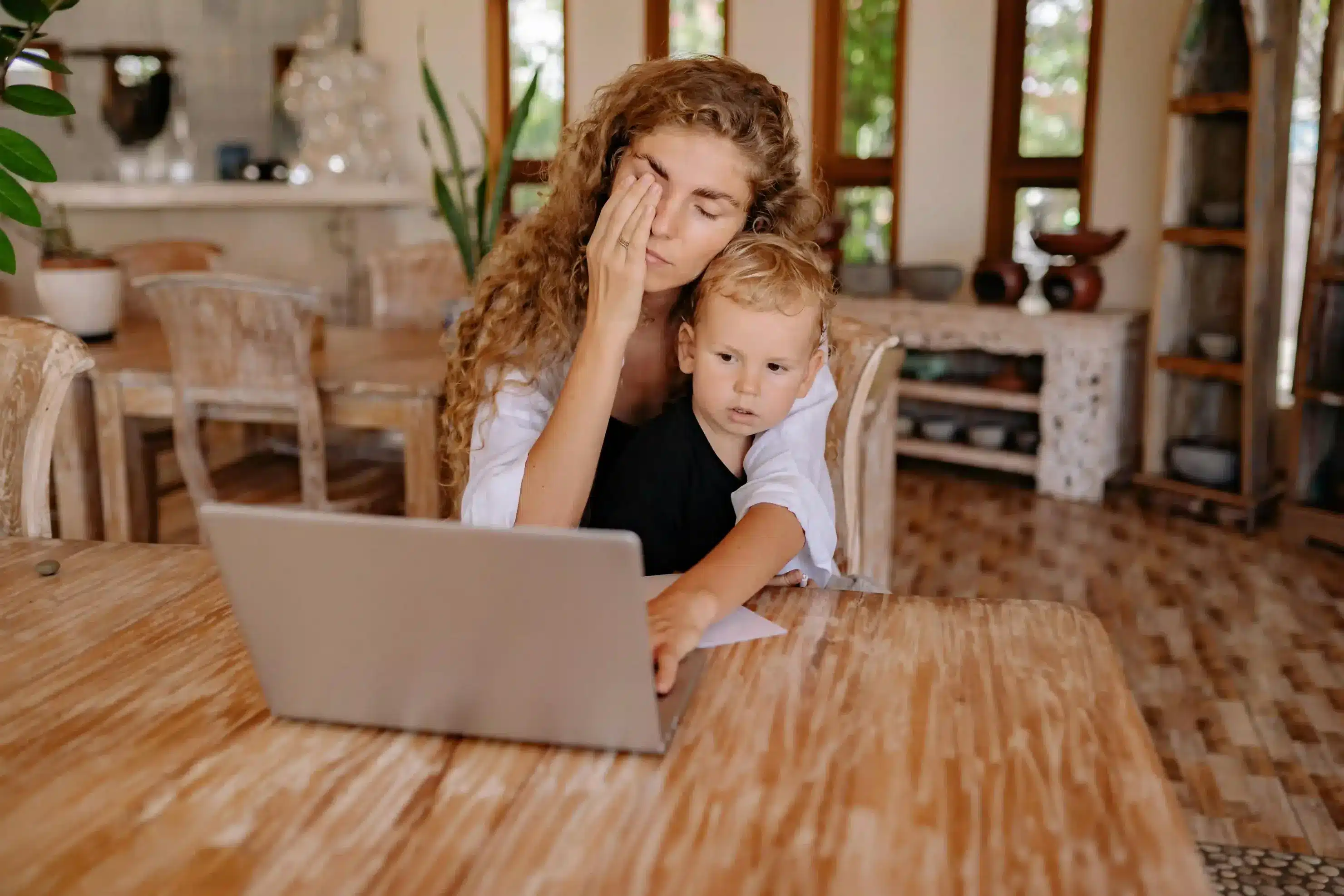 How to navigate anxiety when becoming a new mom blog post