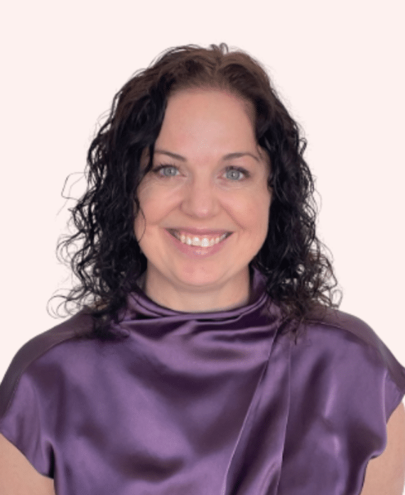 Amanda Spanbauer Headshot